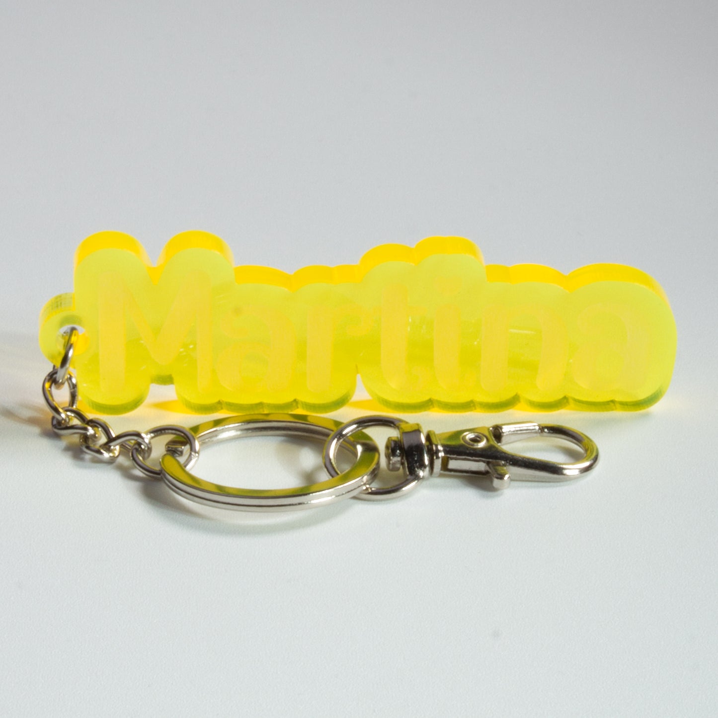 Llavero Personalizado con Nombre en Acrílico – Varios Colores – Ideal para Regalo 🎁