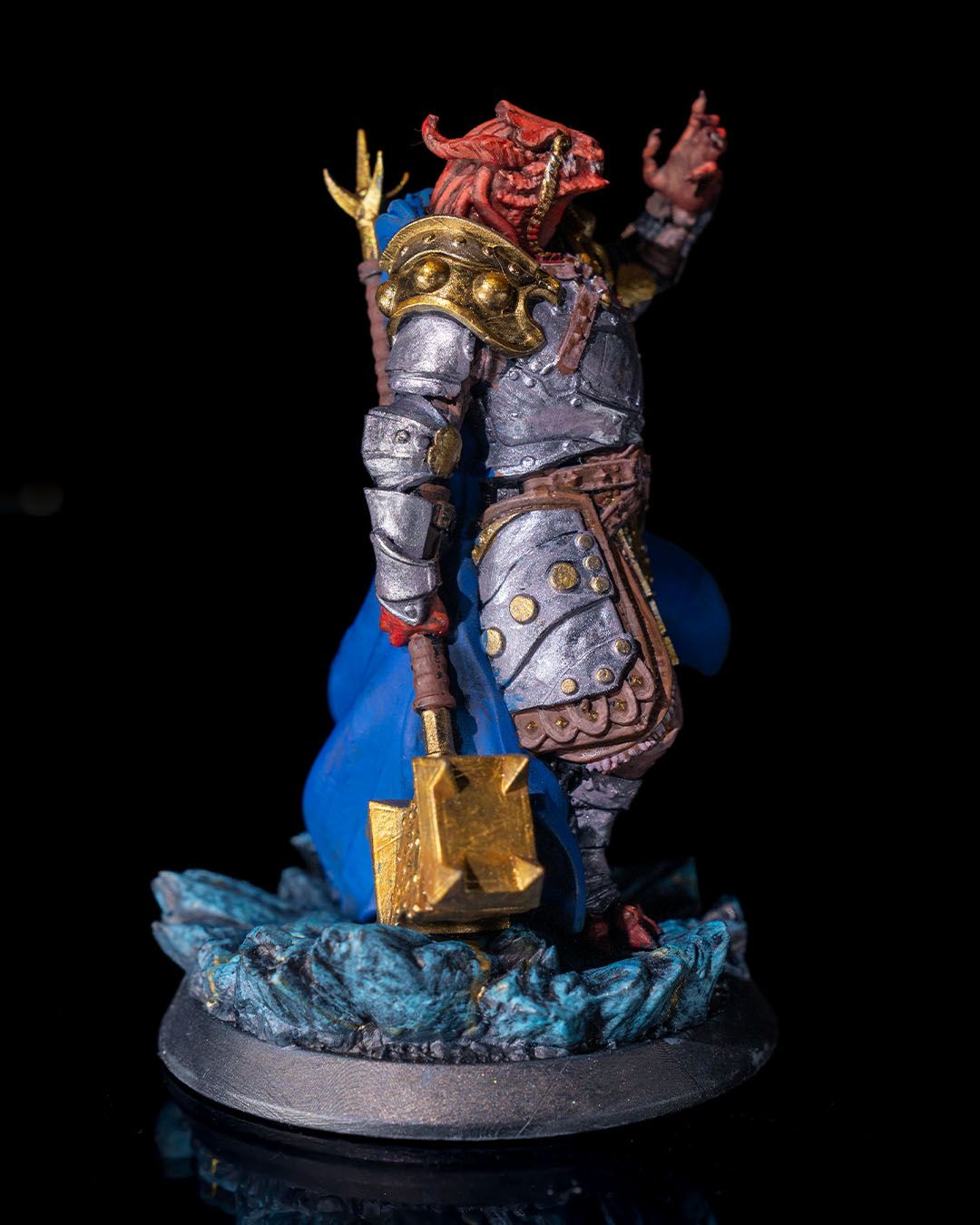 Figura de Rhogar Caellestine - Guerrero Dracónido - 32mm y 75mm