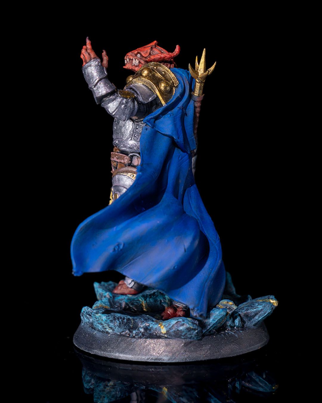 Figura de Rhogar Caellestine - Guerrero Dracónido - 32mm y 75mm