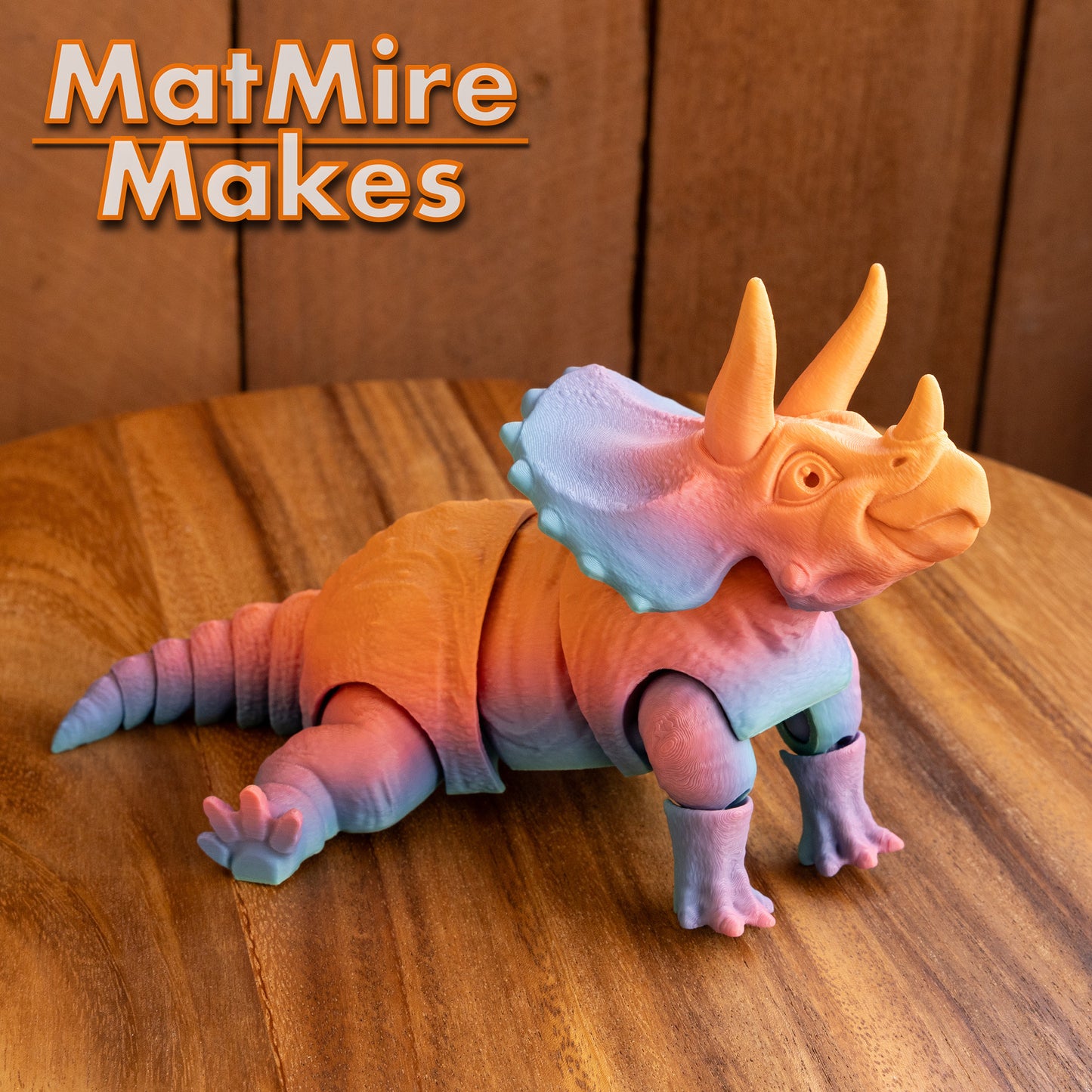 Dinosaurio Triceratops Impreso en 3D por MatMire Makes