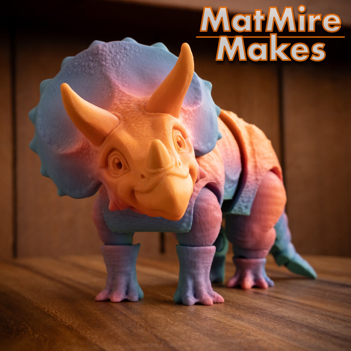 Dinosaurio Triceratops Impreso en 3D por MatMire Makes